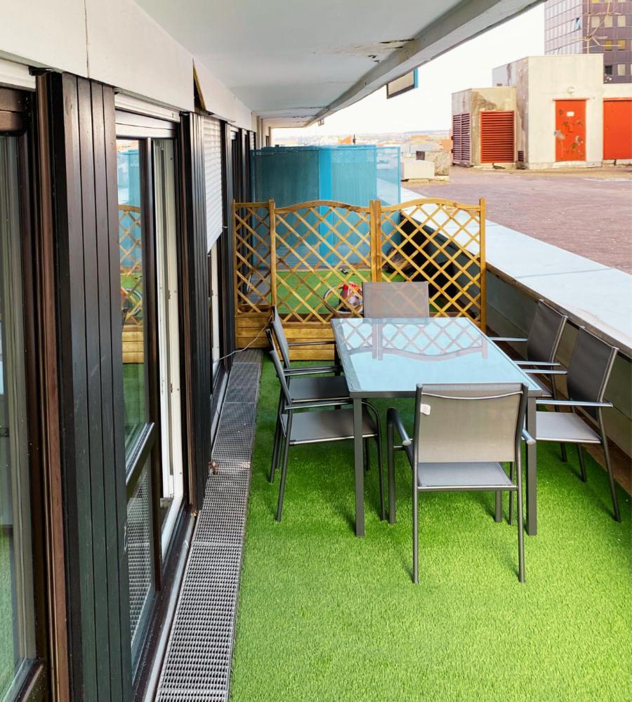 Centre Avec Terrasse + Petit Dej Appartement